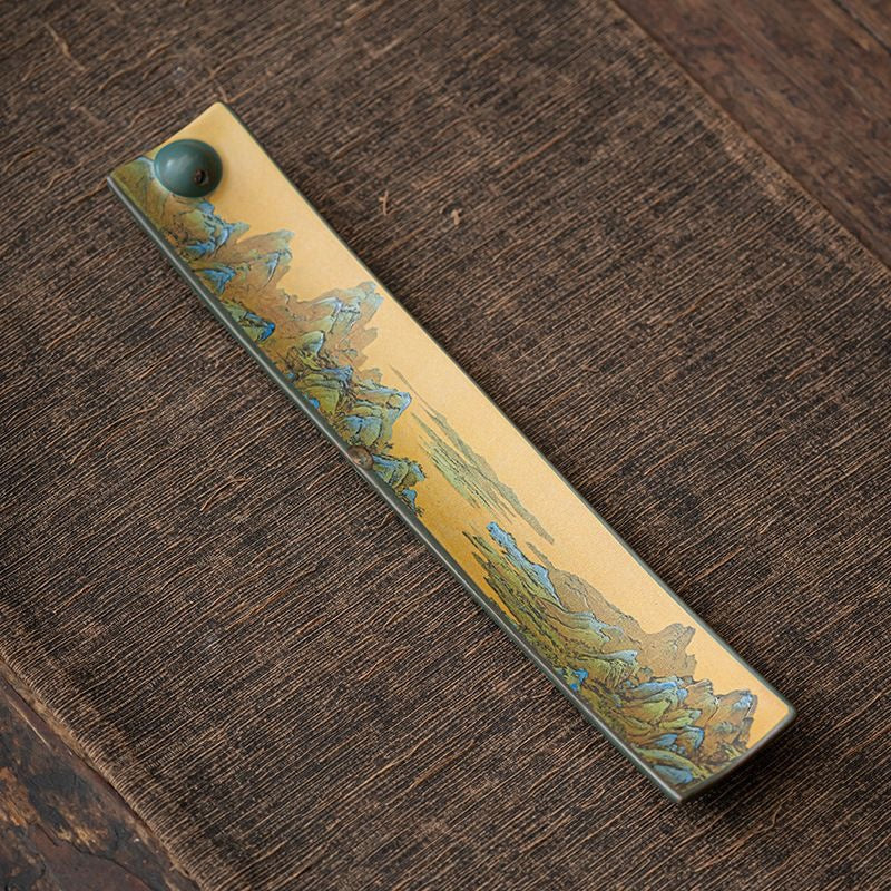Imperial Enamel-Painted Porcelain Incense Holder