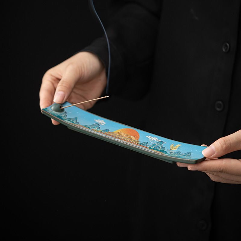 Imperial Enamel-Painted Porcelain Incense Holder
