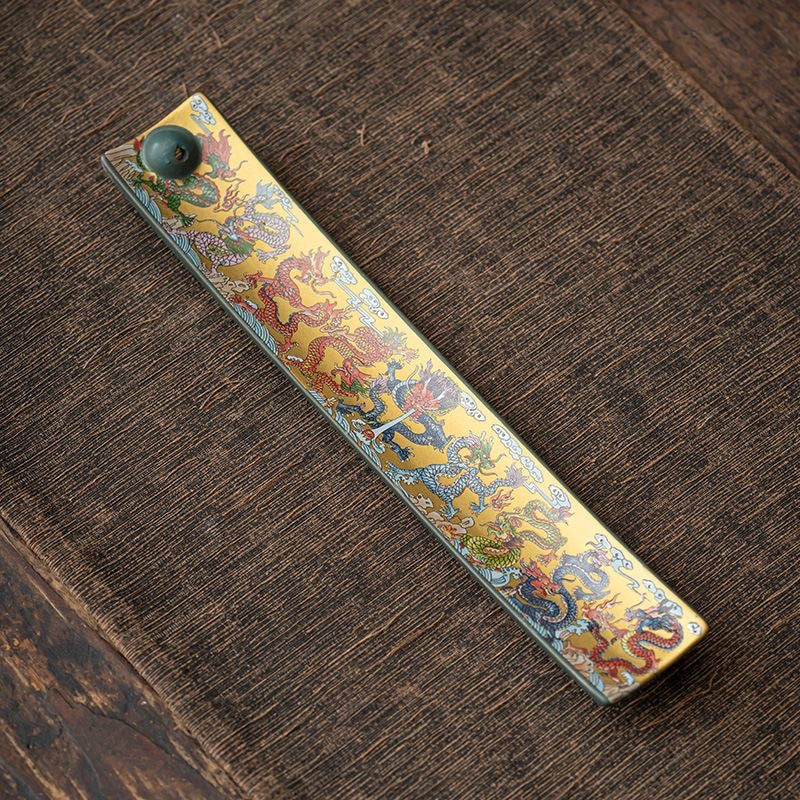 Imperial Enamel-Painted Porcelain Incense Holder