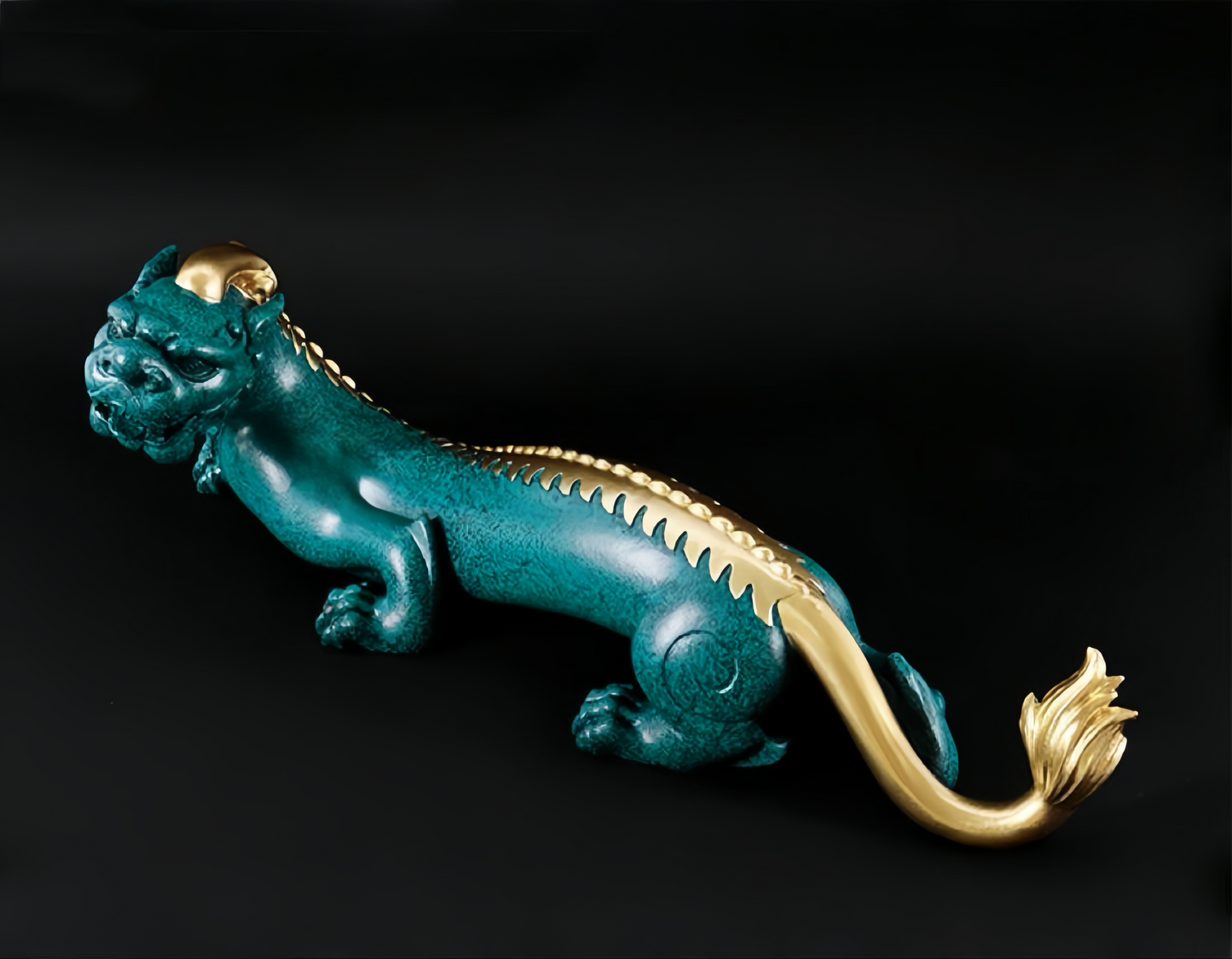 Pixiu Figurines - Wealth Guardian for Modern Homes